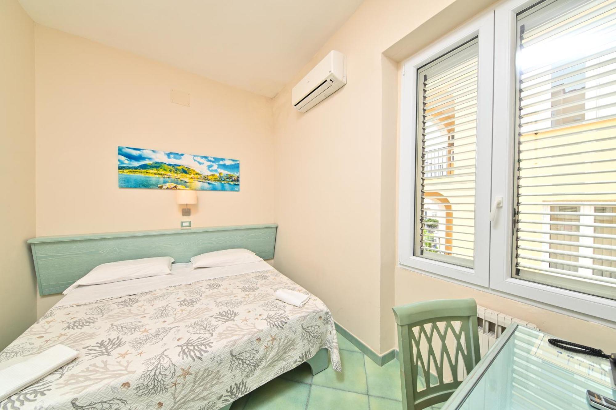 Albergo Atlantic Ischia Exterior photo